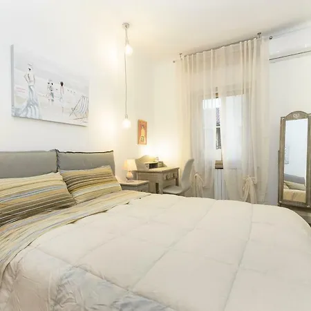 La Maison Largo Iv Marzo Apartment